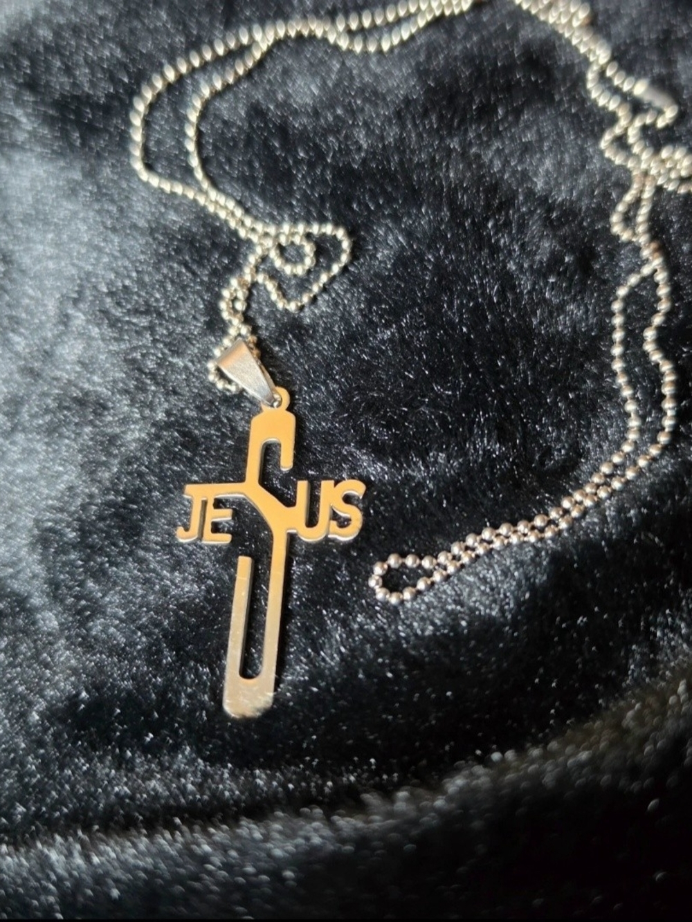Stainless steel 'Jesus' Cross Pendant Necklace - Women's Jewelry